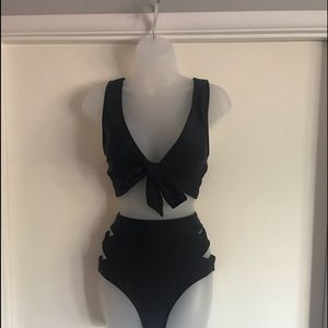 High waisted black bikini.